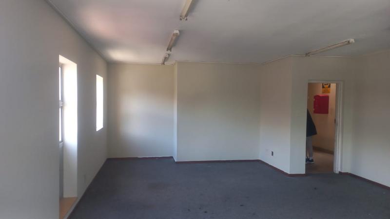 To Let commercial Property for Rent in Parow Western Cape